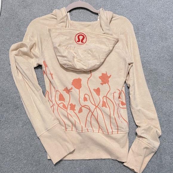 Lululemon Sweater - Picture 2 of 4